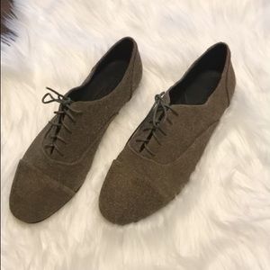 Kenneth Cole Lucky Charm Oxford Leather Shoes // 9